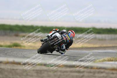 media/May-03-2025-CRA (Sat) [[22b18d099a]]/Races/Race 2/